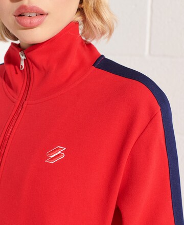 Veste de survêtement Superdry en rouge