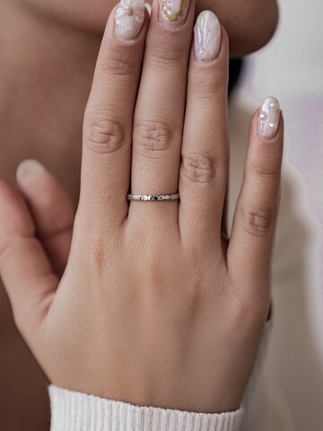 Anello 'Stacked Bead' di Hey Happiness in argento