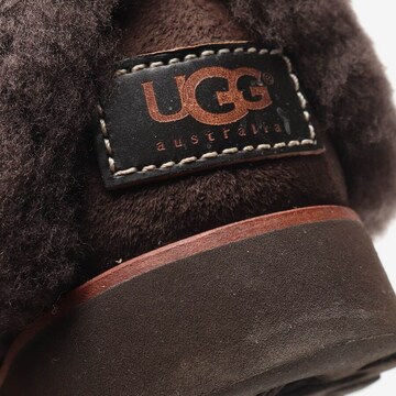 UGG Dress Boots in 37 in Brown