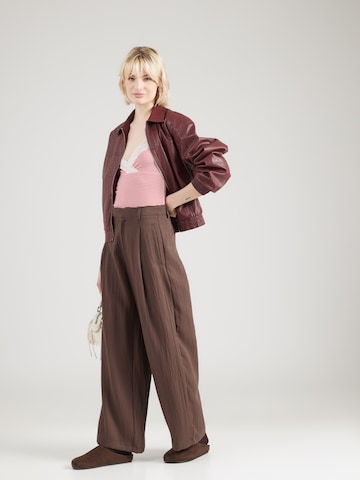 Haut HOLLISTER en rouge