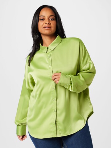 Nasty Gal Plus Blouse in Green: front