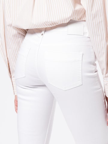 DRYKORN Slimfit Jeans 'SPEAK' i hvit