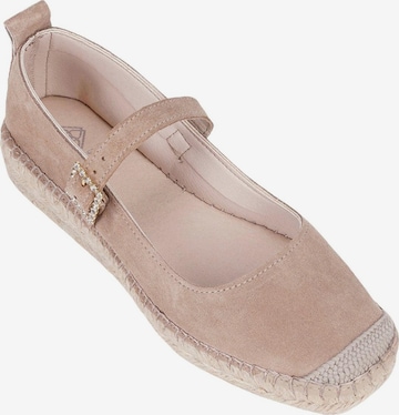 Desa Classic Flats 'Beleg' in Beige: front
