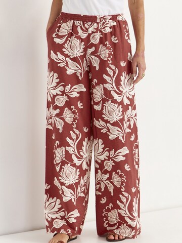 Cellbes of Sweden Loosefit Broek in Rood: voorkant