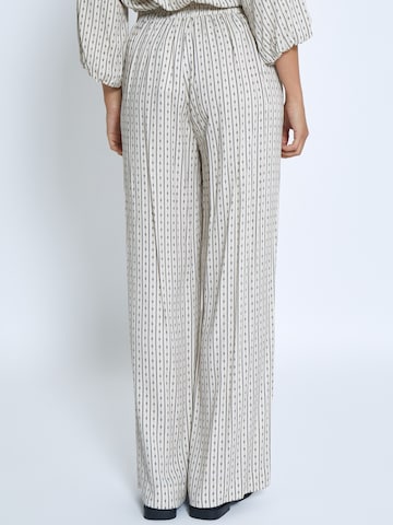 Peppercorn Wide leg Broek 'Gabriella' in Beige