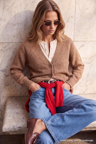 Trendyol Strickjacke in Beige: Vorderseite