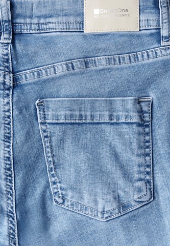 STREET ONE Slimfit Jeans in Blau