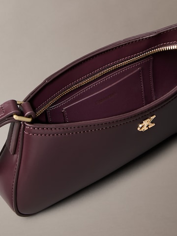 Calvin Klein Τσάντα ώμου σε κόκκινο