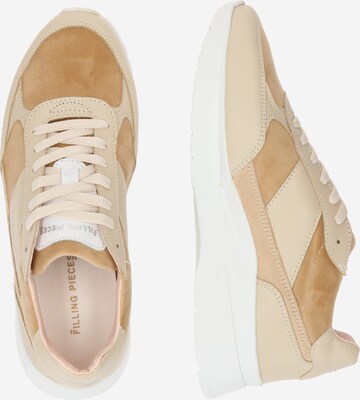 Filling Pieces Låg sneaker 'Jet Runner' i beige