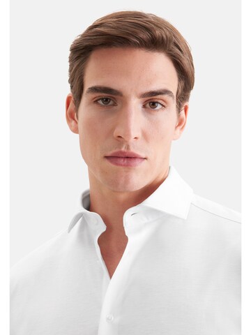 Coupe regular Chemise business SEIDENSTICKER en blanc