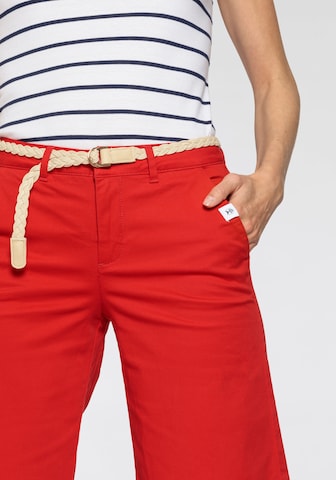 DELMAO Regular Chino Pants in Red
