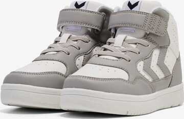 Hummel Sneakers in Grey