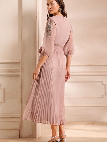 Abito di love & roses in rosa