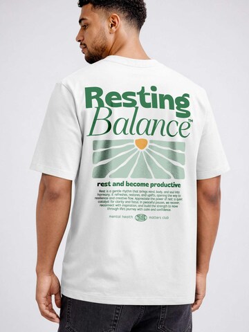 Neverless Shirt 'Resting Balance' in White