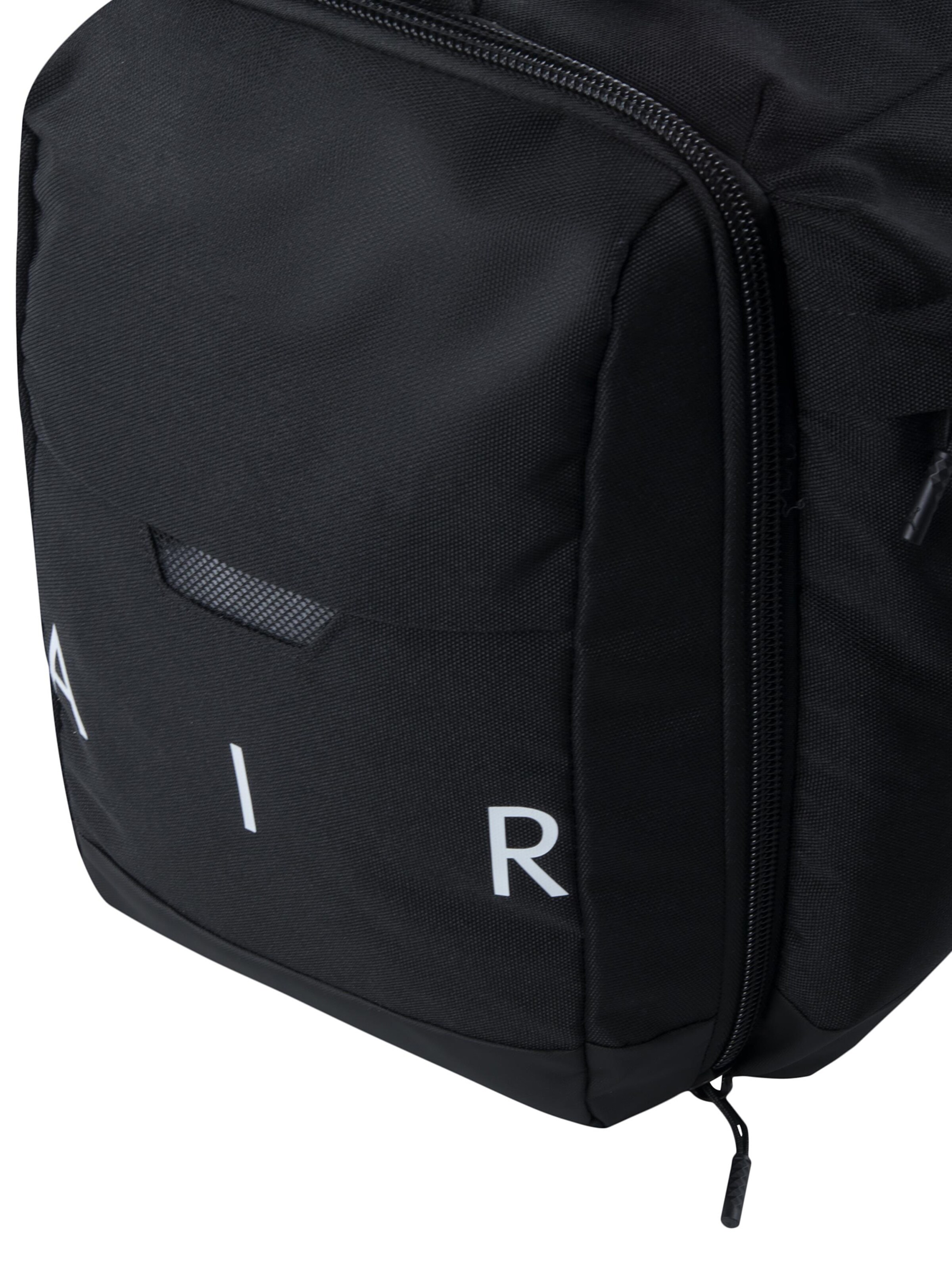 Jordan Urheilukassi 'JAM VELOCITY' värissä musta