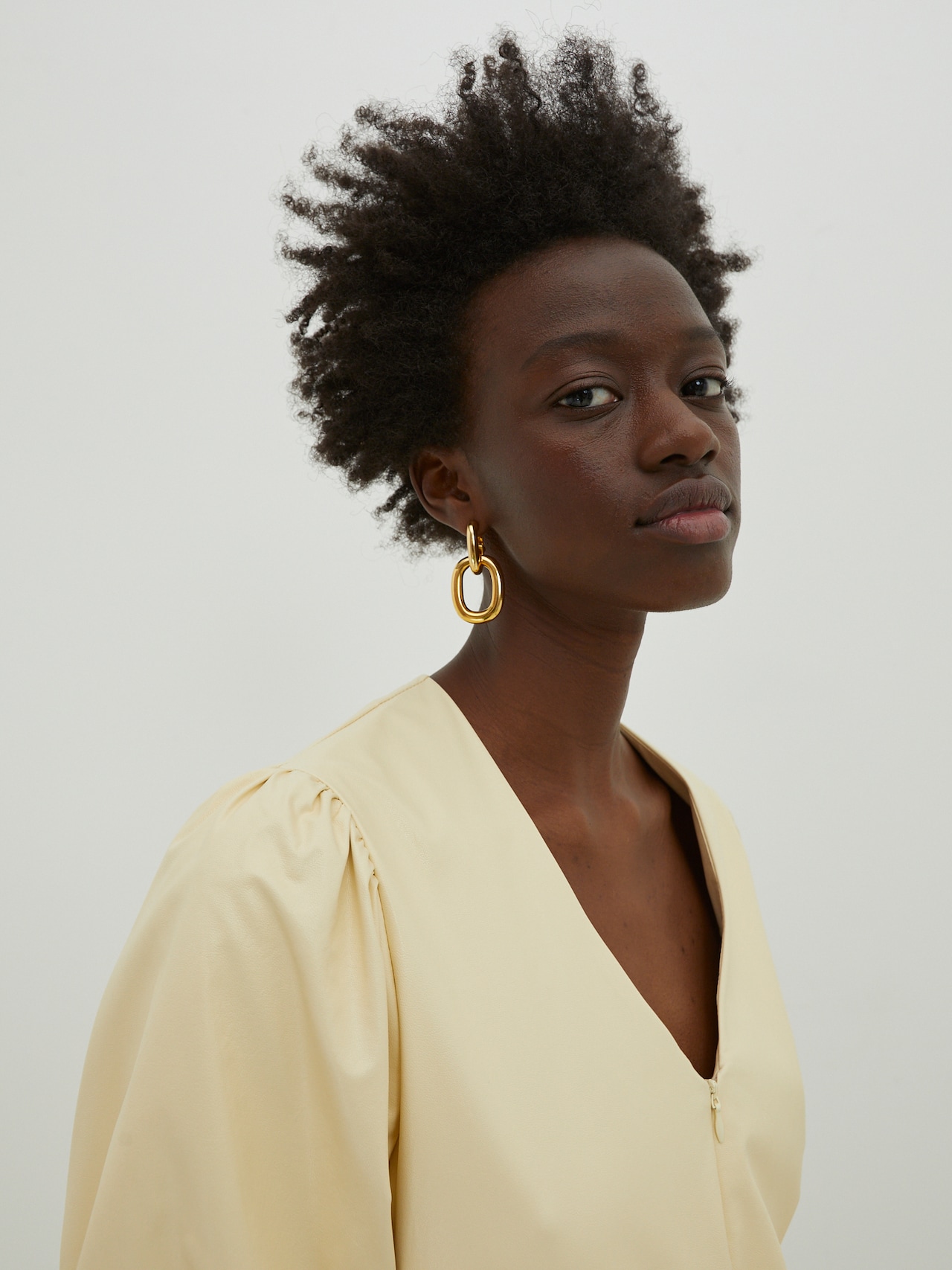 EDITED Kjole 'Faith' beige