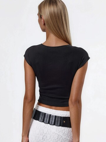 Busem - Blusa em preto