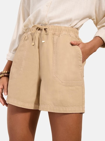 Friends Like These Shorts in Beige: Vorderseite