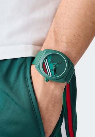Montre à affichage analogique 'PROJECT THREE' ADIDAS ORIGINALS en vert : devant