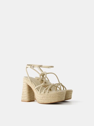 Bershka Remsandal i beige