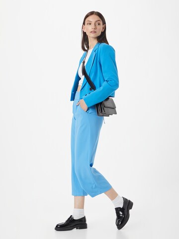 Wide leg Pantaloni con pieghe 'GEGGO' di JDY in blu