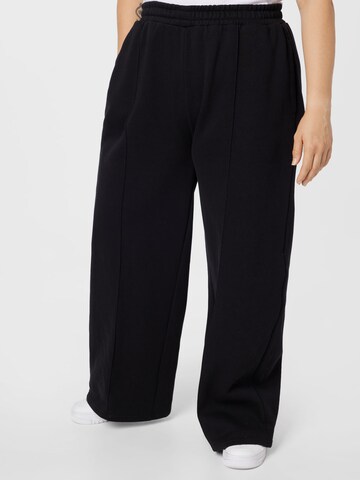 Wide leg Pantaloni de la Urban Classics pe negru: față