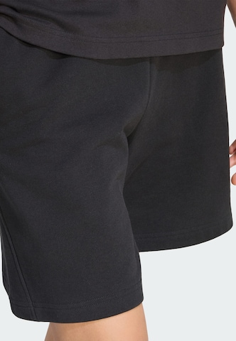 ADIDAS SPORTSWEAR Regular Sportshorts in Schwarz