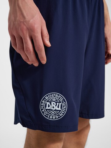 Hummel Regular Shorts in Blau