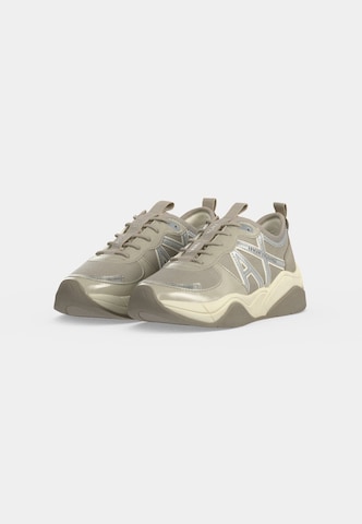 Baskets basses ARMANI EXCHANGE en beige : devant