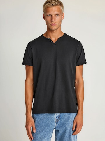 Funky Buddha Póló - fekete: elől