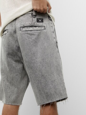 Pull&Bear Wide leg Pleated Jeans in Grey