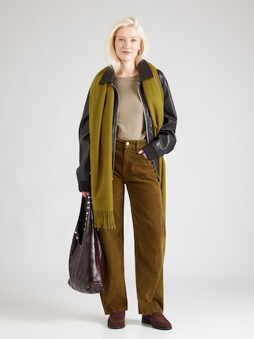 Tricou 'PCSIRENE' de la PIECES pe verde