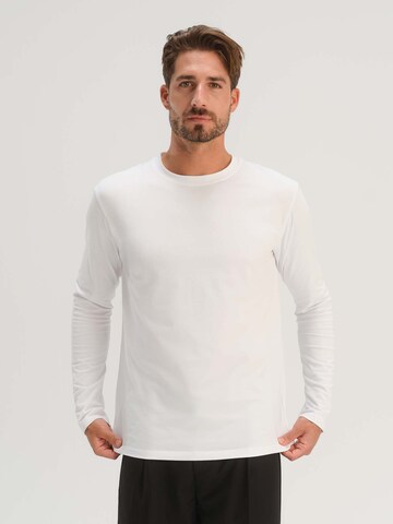 T-Shirt TRAPP en blanc : devant