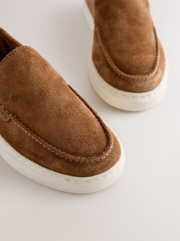 Chaussure basse Next en marron