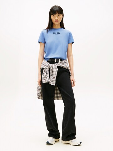 Tricou 'ESSENTIAL' de la Tommy Jeans pe albastru