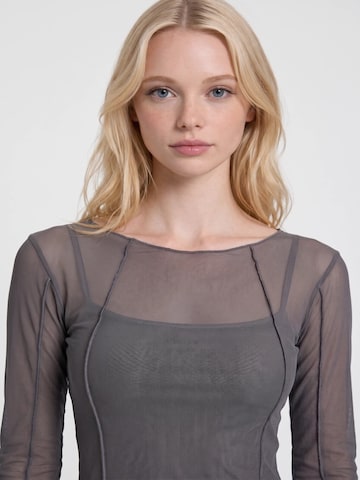 Robe Alexa Dash en gris