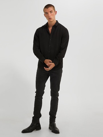 Young Poets Regular fit Button Up Shirt 'Mic' in Black