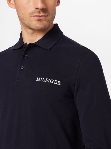 TOMMY HILFIGER Bluser & t-shirts i blå