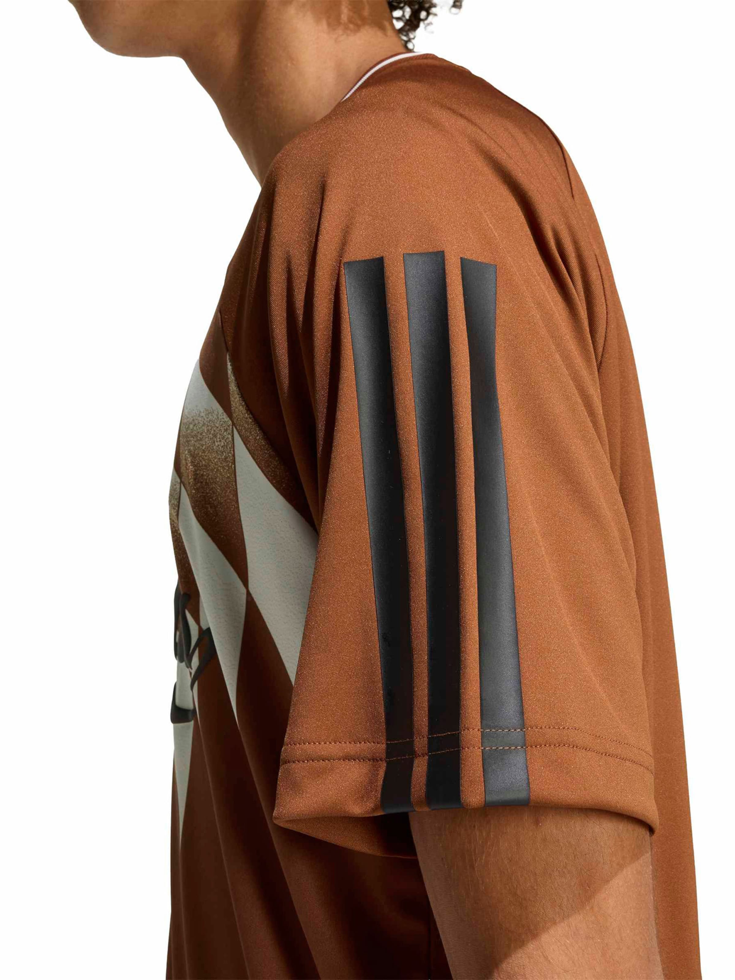 ADIDAS SPORTSWEAR Functioneel shirt 'TIRO' in Bruin