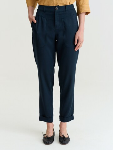 TATUUM Regular Trousers in Blue: front