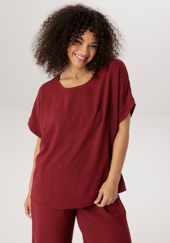 Aniston Blouse in Red: front