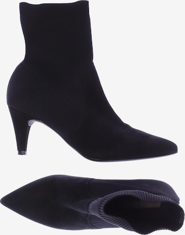 UNISA Dress Boots in 39 in Black: front