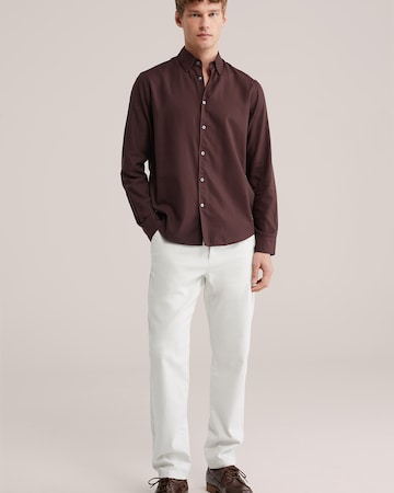 Regular fit Camicia di WE Fashion in marrone