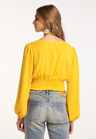 IZIA - Blusa em amarelo