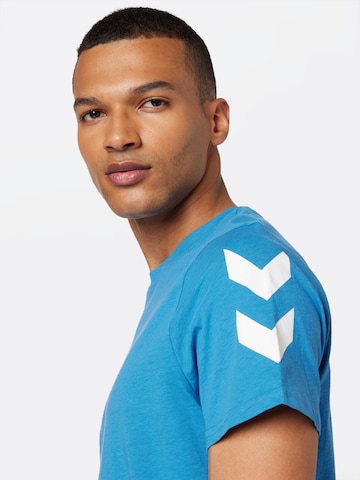 T-Shirt fonctionnel Hummel en bleu