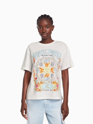 T-shirt Bershka en blanc : devant