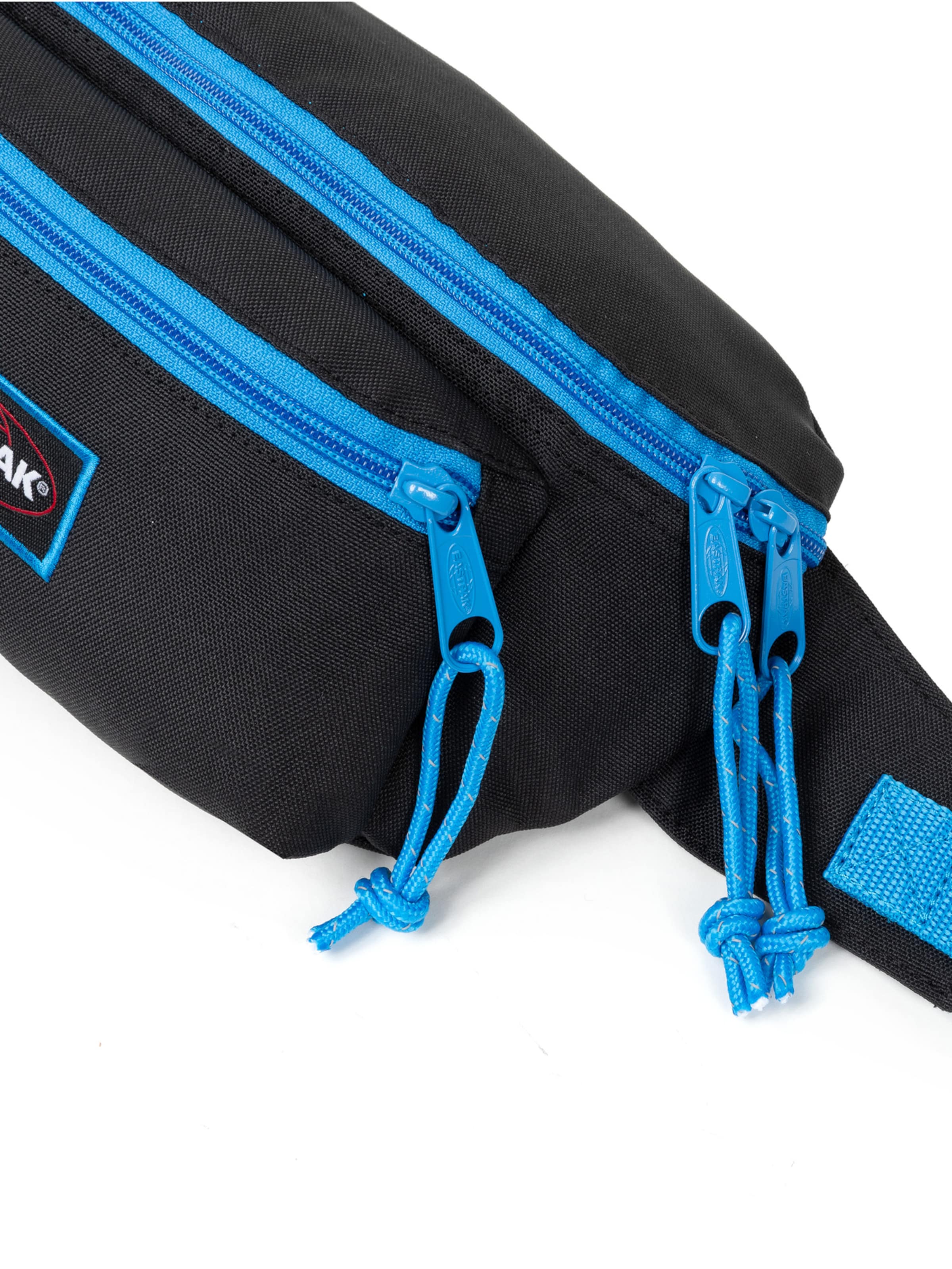Borsetă 'Doggy Bag' de la EASTPAK pe negru