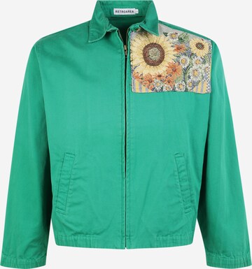 RETROAREA Between-Season Jacket 'Harrington' in Green: front