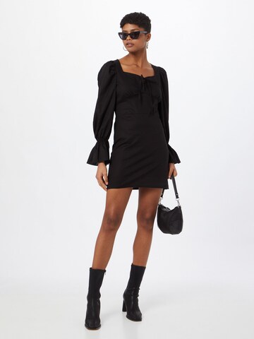 Femme Luxe Košilové šaty 'FAYE' – černá