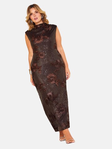 Friends Like These Kleid in Braun: Vorderseite